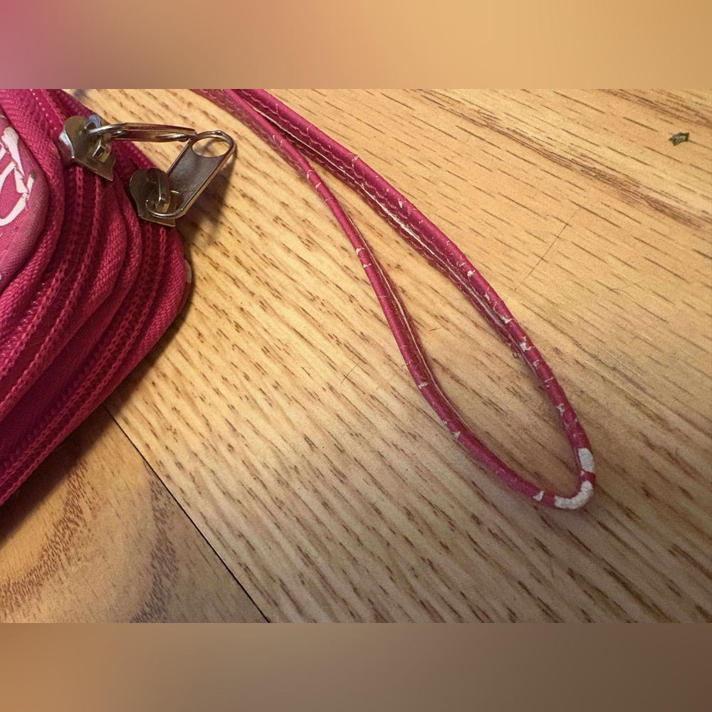 ✨ Barbie Wristlet Wallet – Nostalgic Organizer with Key Hooks ✨ - Picture 2 of 6